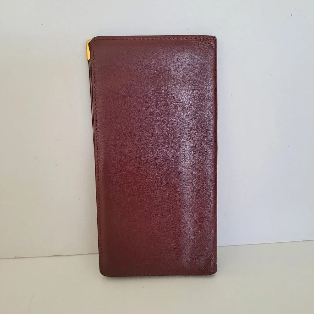 Cartier authentic must